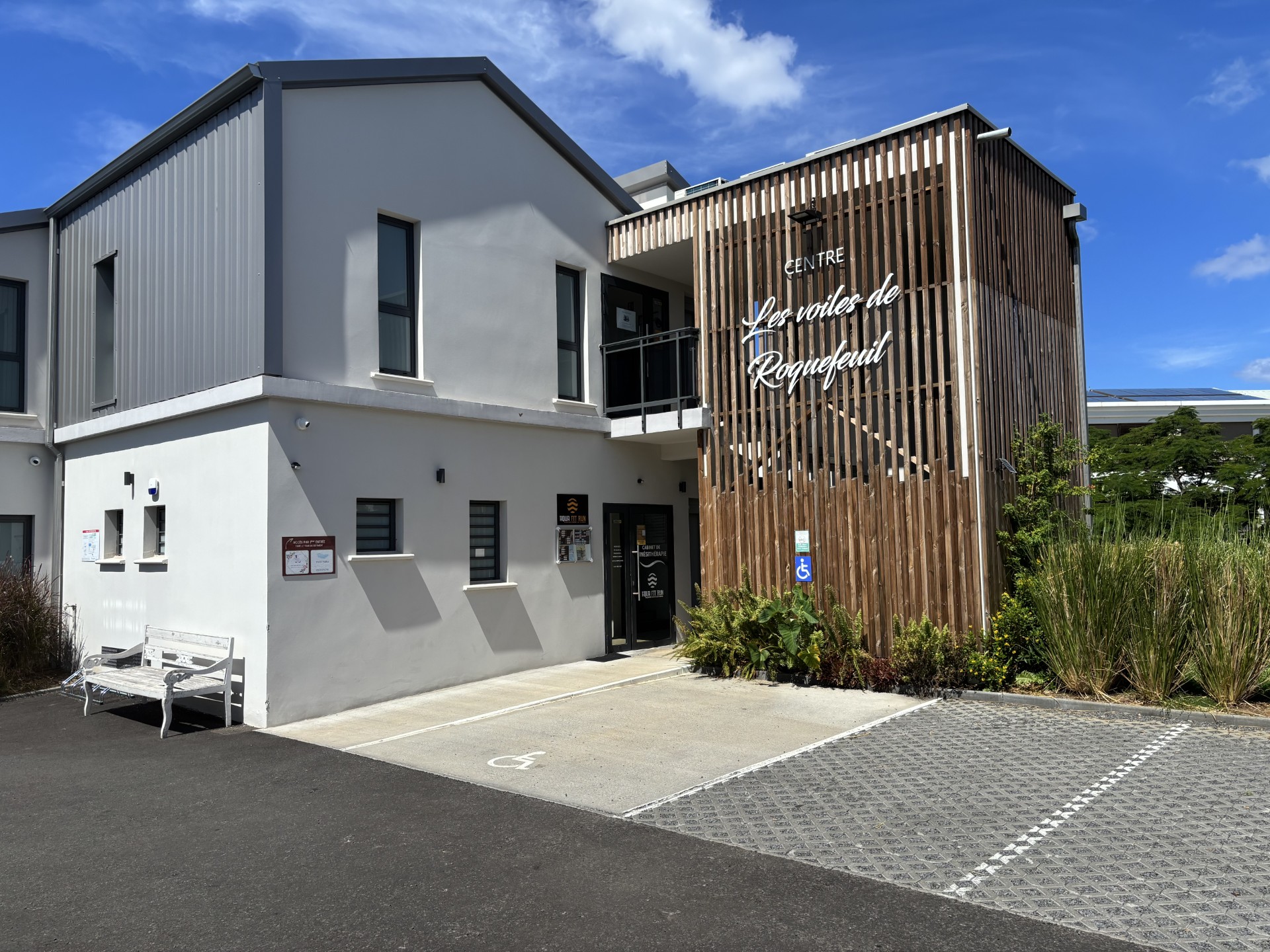 Photo du cabinet de psychologie de Sonalie Garcia, Maison de Sant&eacute; Les Voiles de Roquefeuil &agrave; Saint-Gilles les Bains